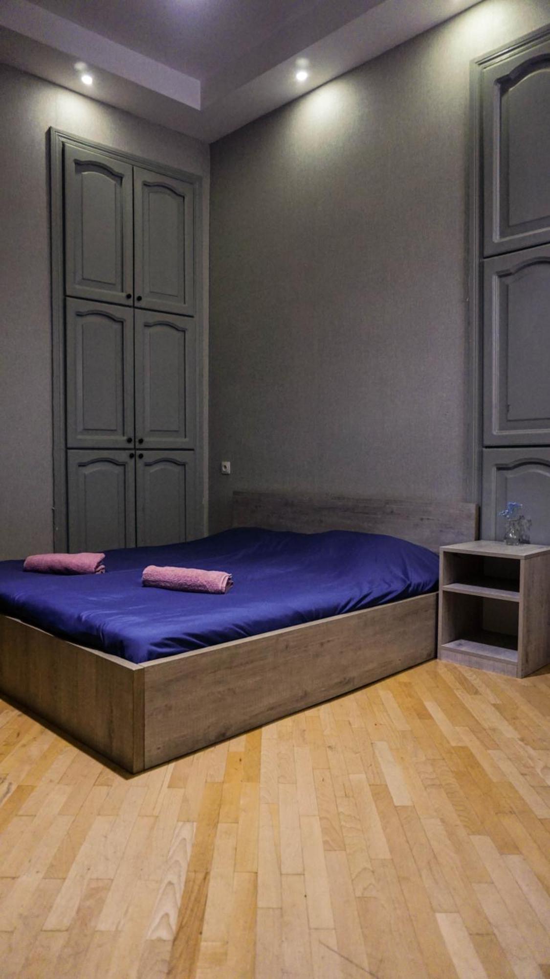 J Square Hostel Tbilisi Exterior foto
